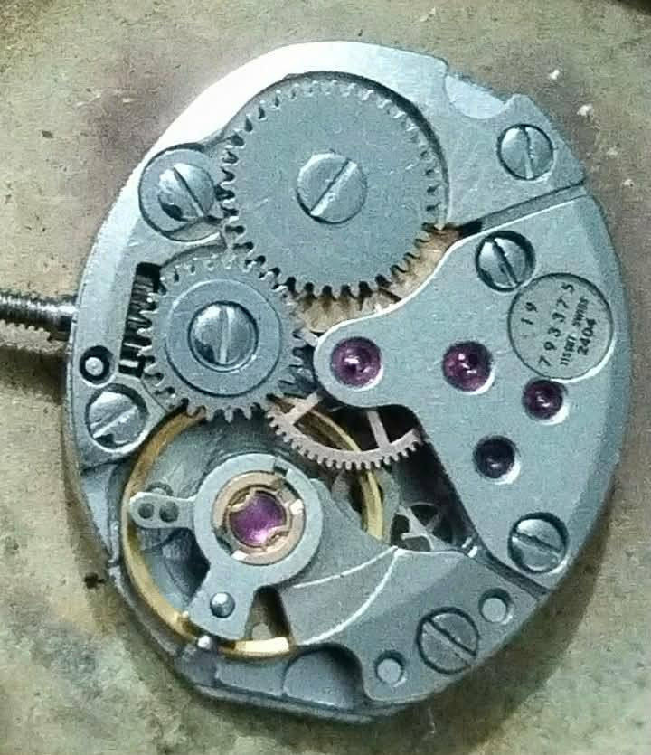 السلام عليكم
ماركه تيسوت سويسري شرط اصلي نصب تكويك تغليف ذهب 10 مايكرو. مينه مشطبه اصفر اللون ماكنه معلمه وبلاد 
قطعه نضيفه ومضبوطه
السعر (((  100  )))  الف عرض لمده يومان فقط 🌲🏅


**إذا كنت صاحب هذا الإعلان وتريد حذفه لأي سبب، رجاءا أرسل رسالة إلى الدعم الفني**