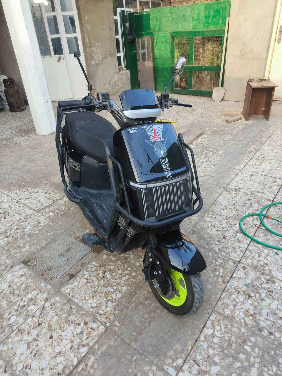 دراجه شحن للبيع ستعمال 5 أشهر
فقط

100%100 نضاف

اربع سرع بيهه تقفل 90

تمشي 60 كيلو متواصل

سعر 900 وبيهه مجال

رقم تلفون

V

***********
