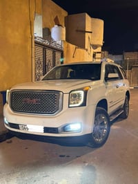 سيارة يوكن 2015 فول مواصفات SLT خليجيه تدفئه تبريد كشنات  تحكم ستيرن  ...