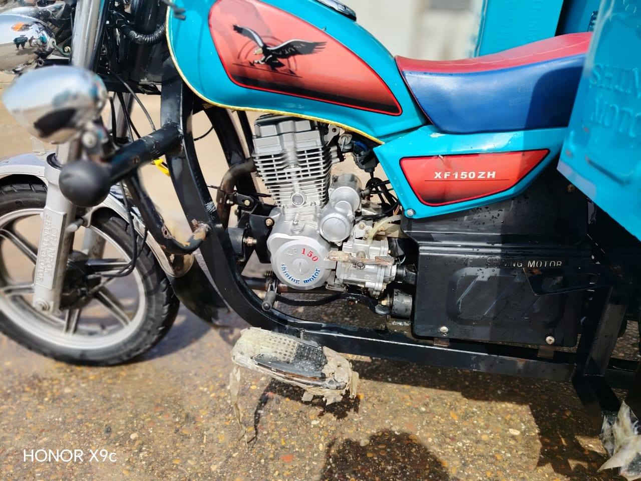 سلام عليكم شباب ستوته للبيع موديل 2023 خير من الله ستوته كلش حلوه عداد
كتروني تخم تاير جديد وراق كامله وصولي مو كنر 
   2400 وبيه مجال  مكاني بغداد المعامل     رقم ***********
😊
