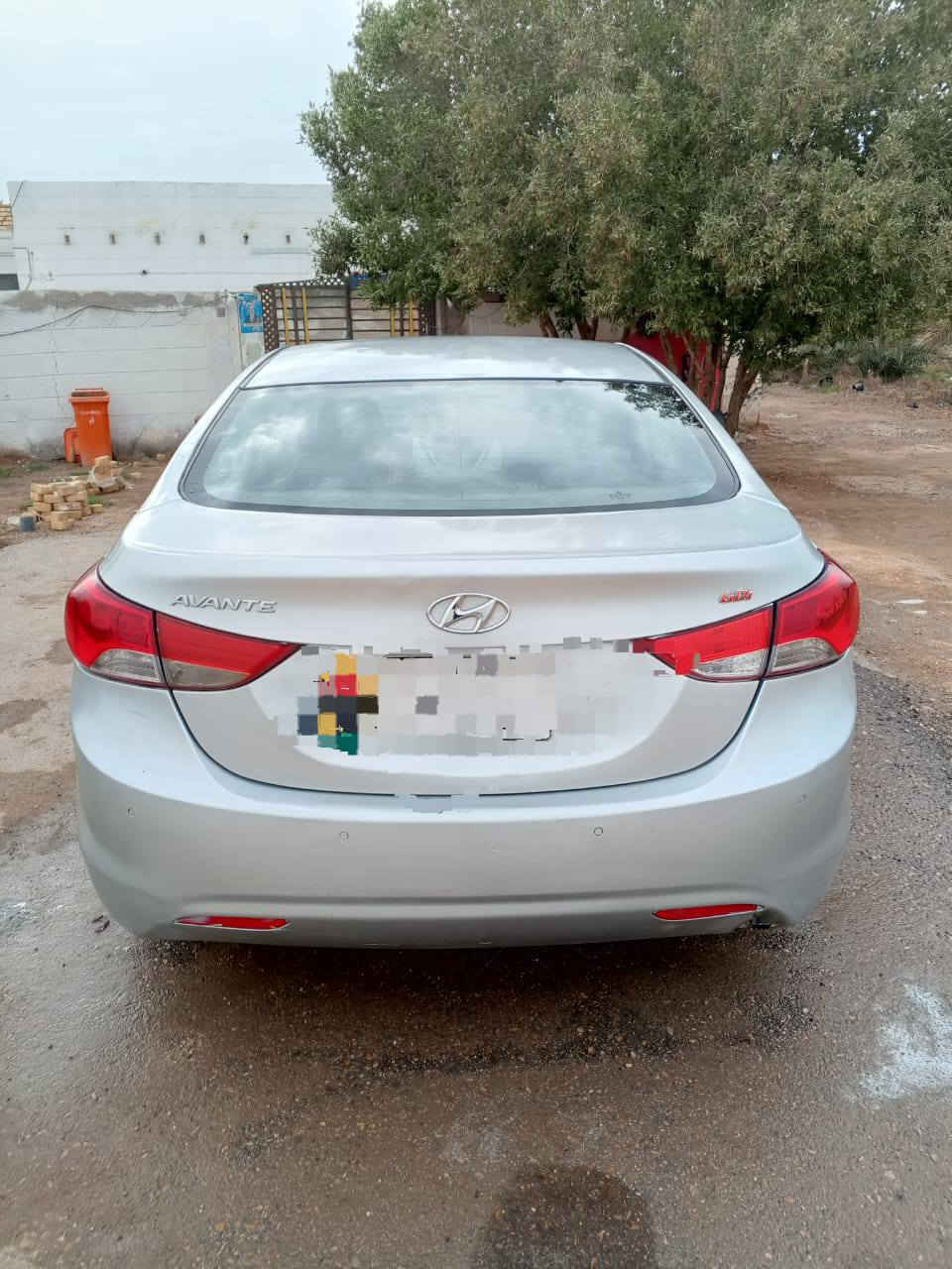 السلام عليكم سياره ادوات لوحات انكليزي اربيل  كير مكينه حداديه تخم تاير تبريد تدفئه حساسات خلفي كهربئيات السياره جديده مال جناي دواخل جلد موديل 14 العنوان ناصريه السعر 45 بيه مجال للشراي بيع مستعجل  للاتصال ***********
