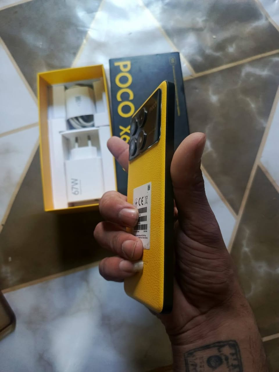 سلام عليكم 
جهاز بوكو إكس 6برو 
ذاكره 512
جهاز ما داخل تصليح جهاز مكفول من كلشي 
جهاز نضيف نضافته 95%
سعره 300  
مكاني حيانيه 
رجائن الموشراي لا يراسل ويتعبني ويضل يواعد جذب 
رقم الهاتف *********** متوفر شريحه واتساب وعلى لماسنجر همه
