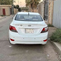 اكسنت • ٢٠١٥ • شاشة وكاميرا