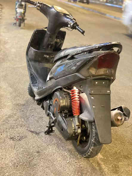 سلام عليكم دراجه ماكس عدله مكينه ما مفتوحه شرط كفاله مكينه تفحص وين ما تريد نقصه مال الله دبل كدام رادله وعينه فقط جامه وباقي كلشي شغال بيه كهربائيت اشاير بكلايت  شرط هندر واحد وعلى فحص رادله ترتيب ما تكلف رالدله جنبزه مكاني جبيله سعر ٦٥٠ 
***********
