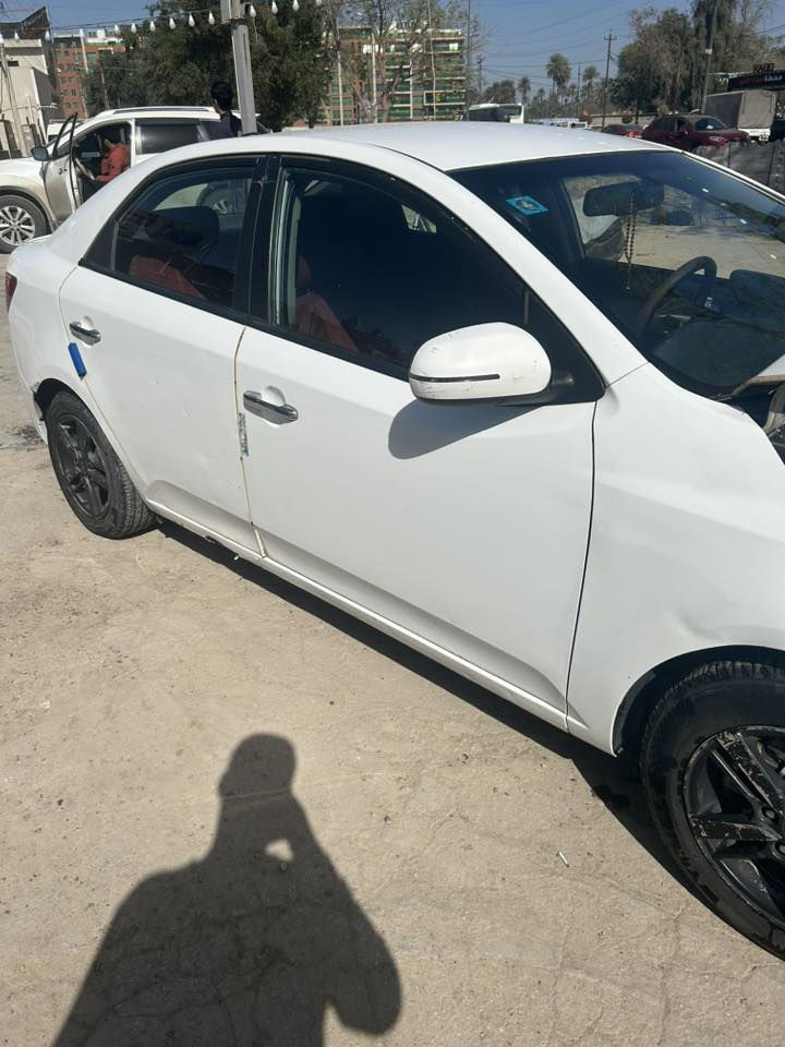 السلام عليكم سياره كيا سيراتو خليجي موديل ٢٠١١رقمه مميز 
سعره ٩٣ وبيه مجال مكاني كاظميه لسونار مرفق بل منشور ***********
