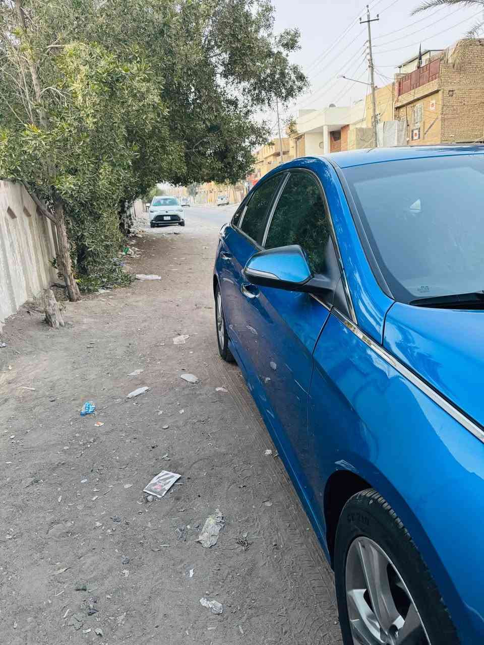 السلام عليكم للبيع للبيع فقط سوناتا 2019 وارد امريكي بدون ايرباك السونار موجود بصور شويه واكع عليه مي والشراي هم يفحص سونار وين ميريد 
المواصفات حساسات اشاير بالمري  كامرة 3 انضمت قيادة كشن السائق كهربائي السيارة احله من الصور تخم تاير الحدادية كفالة المحرك كير مكفولات السيارة برغي مناقصها وبيها طخه جدا بسيطه بالجاملغ الامامي ابو تكتك طخها 

السعر 145 وبيها مجال حك الجيه 

مكان السيارة الامين الثانية لو بشعب يم نادي النفط 

الاستفسار 👈 *********** Colombo, Sri Lanka
