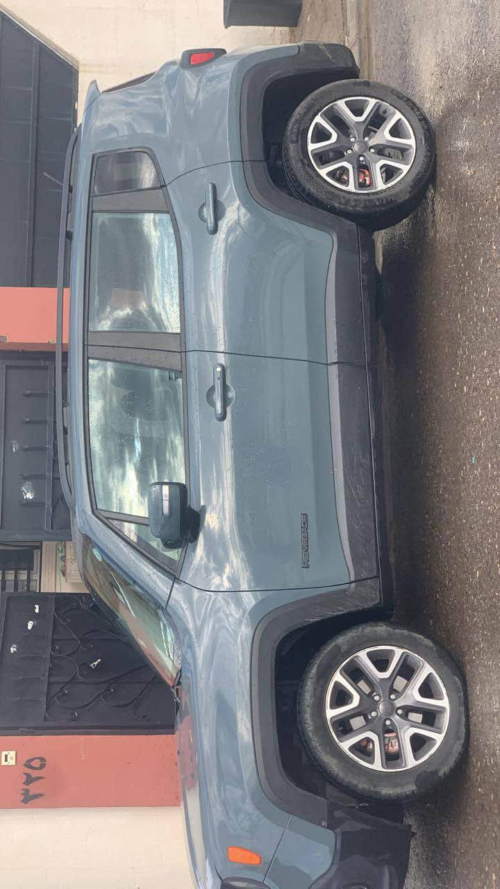 Jeep رينكد  موديل ٢٠١٧ 
دوو بارجةي بوياغة بونيت و جاملغ 
رةنگةكةي زور جوانه هةيكةلي زور جوانه عايلية 
تةبريد ي بة شةرت 
سةنةوي ٢٠٢٨ 
تلفون . ***********
واتساب و فايبةر 
نرخ ١١٣ وةرقة و مةجال أربيل, العراق
