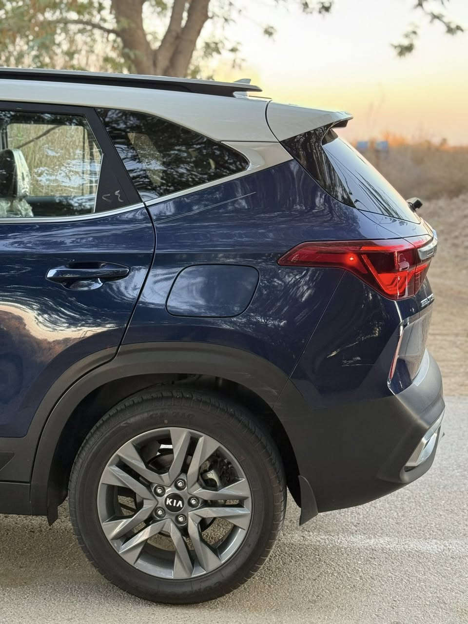 اللهم صلي عل  محمد وال محمد 
السلام عليكم 
كيا سيلتوز للبيع 
موديل 2023
رقم بغداد  دولي ب اسمي  سنويه جديده هزه جديده
ماشيه 48000km
السياره تو كلر 
السياره حادثها جاملغ وبنيد 
لايت لد 
شاشه كامره 
اوامر صوتيه
تحكمات ستيرن جهتين
بك لايت لد
تبريد بيانو
بصمة تشغيل وبصمة ابواب
السياره جديده وجاهزه ومال جناي 
المكان واسط
السعر 154$ وبيها مجال
للاتصال ***********
