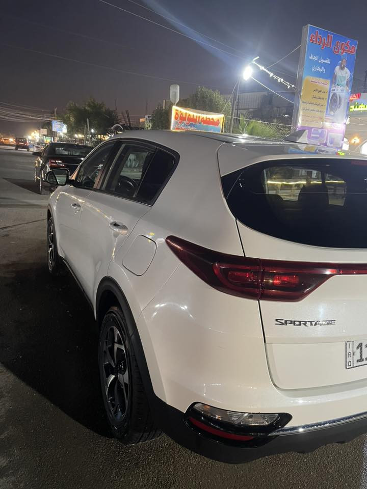 سبورتج 2022 رقم بغداد
محرك  كير مكفول 
ماشية 40km
وارد امريكي 
ضرر بس بنيد 
بدون دواخل 
نص فول

السعر 190$
المكان الزعفرانية
الاستفسار ***********
