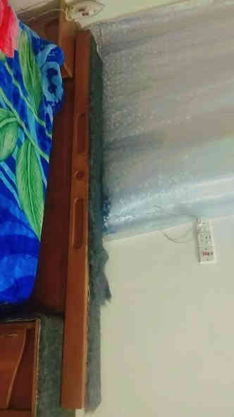 سلام عليكم 
ميز مرايا وراس جربايه مع الكومديات 
وزاويه 
سوق الشيوخ حي الشموع 
***********
السعر ٢٠٠ الف وبيها مجال
