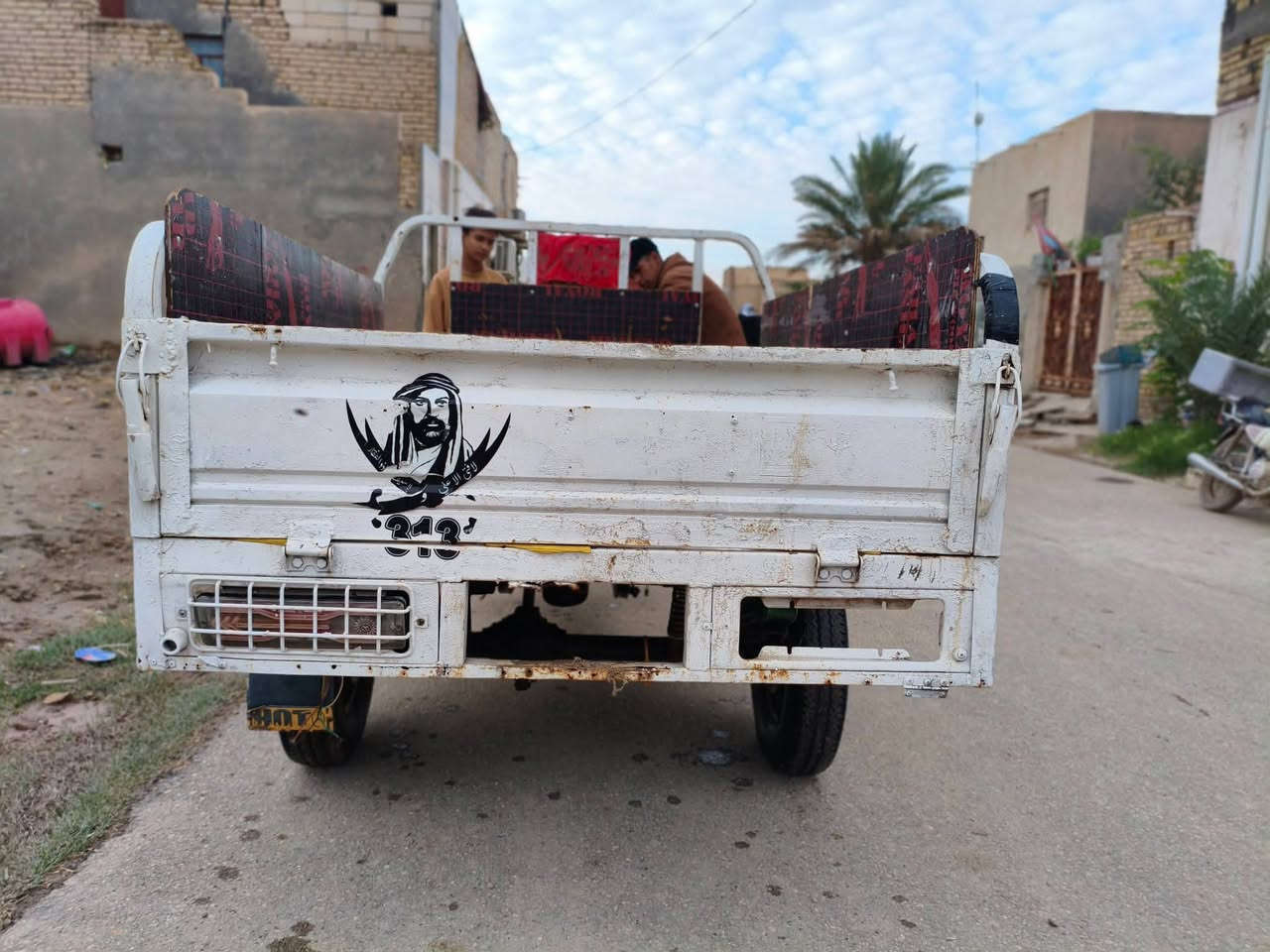 ستوته للبيع محرك ممفتوح نضيف سعر خاص


**إذا كنت صاحب هذا الإعلان وتريد حذفه لأي سبب، رجاءا أرسل رسالة إلى الدعم الفني**