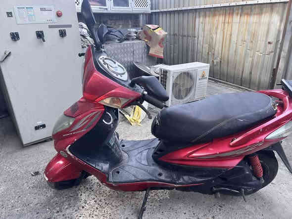 للبيع فقط سكنس نوزل

العنوان حي القاهره الدلفيه 

السعر ٧٠٠ الف وبيه مجال شي بسيط 

الخاص مغلق 

اتصال ***********
