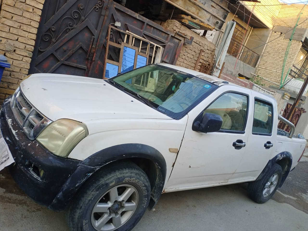 بيكم شوفر ليت لوف مكينه او كير ابلادي سياراه نضيفه
رقم بغداد انكليزي أو سنويه يعني تحويل مباشر
السعر 65  مكان السياره بغداد 
***********
