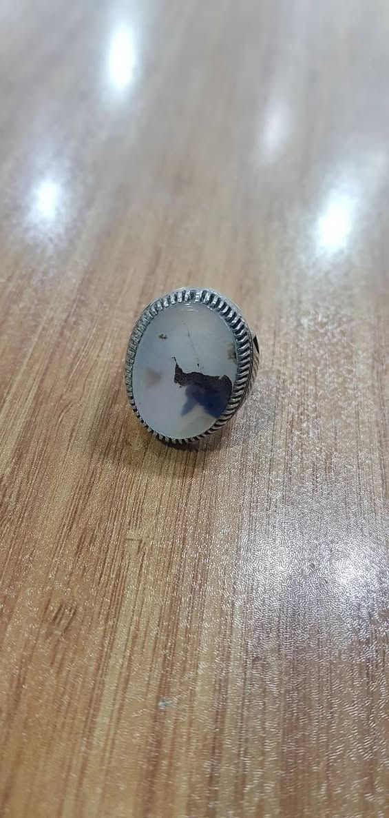 للبيع محبس عقيق مصور قطعه نادره   ...  واتساب ***********
