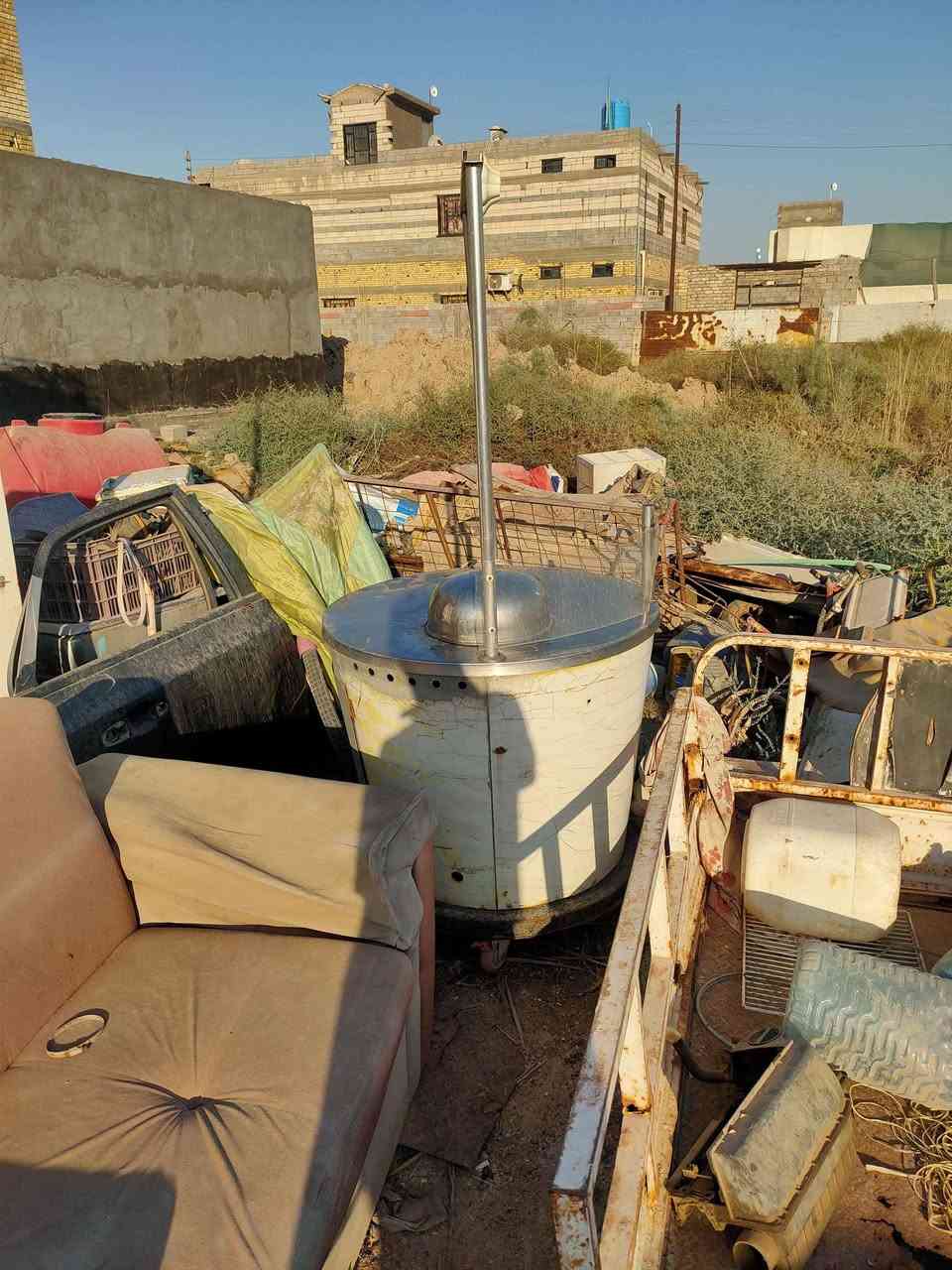 بيهه جدر واحد و راس گلوب 
المكان شط العرب الفيحاء نهر ابو الزوري
75 الف البصرة, العراق


**إذا كنت صاحب هذا الإعلان وتريد حذفه لأي سبب، رجاءا أرسل رسالة إلى الدعم الفني**