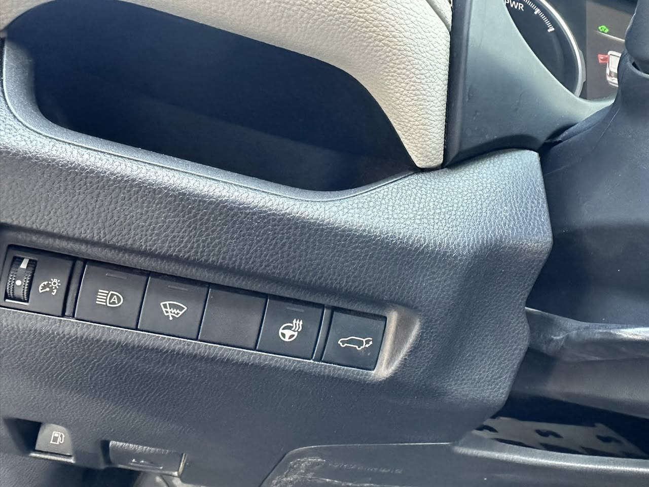 السلام عليكم
للبيع تويوتا راف فور 2022 هايبرد
السيارة فول مواصفات XLE
المواصفات
سلايد
بصمة
رادار امامي
تحديد مسار
رادار جانبي
هيترات بالكشن
هيتر بالدركة
داخل رصاصي جلد
 لد امامي 
كشن كهرباء
صندوق كهرباء
السيارة حادثهة موضح بالصور 
للاستفسار ***********
مكاني بغداد حي الجامعة
