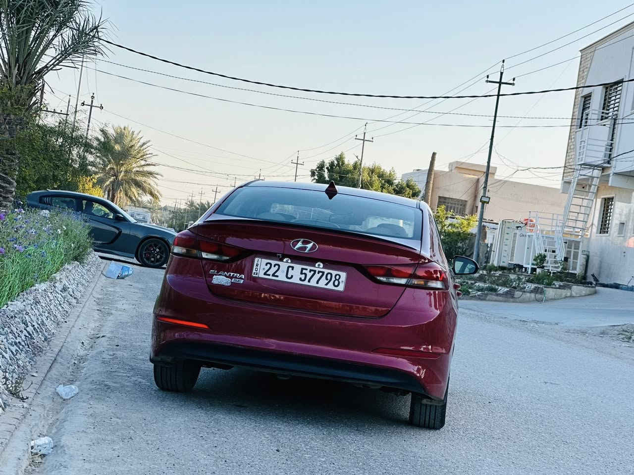 السلام عليكم ورحمة من رخصه الادمن للبيع هونداي النتره موديل ٢٠١٧ السياره أمريكيه حادثه جاملغ وبنيد والباقي كفاله شاصي لعود حوض تكم وقماره مكفولات كير ومكينه وحداديه وتخم تاير وتبريد مكفولات رقم أربيل انكليزي سنويه لل ٢٠٣٠ هزه جديده وأرقام جدد اتريد تحويل او وكاله اني حاضر مكينه ٢٠٠٠ دوش ماشيه ١١٩ ميل 
السعر ١١٣ وبيه مجال 
مكان السياره بابل تقاطع السده 
الهاتف *********** //// واتساب ***********
