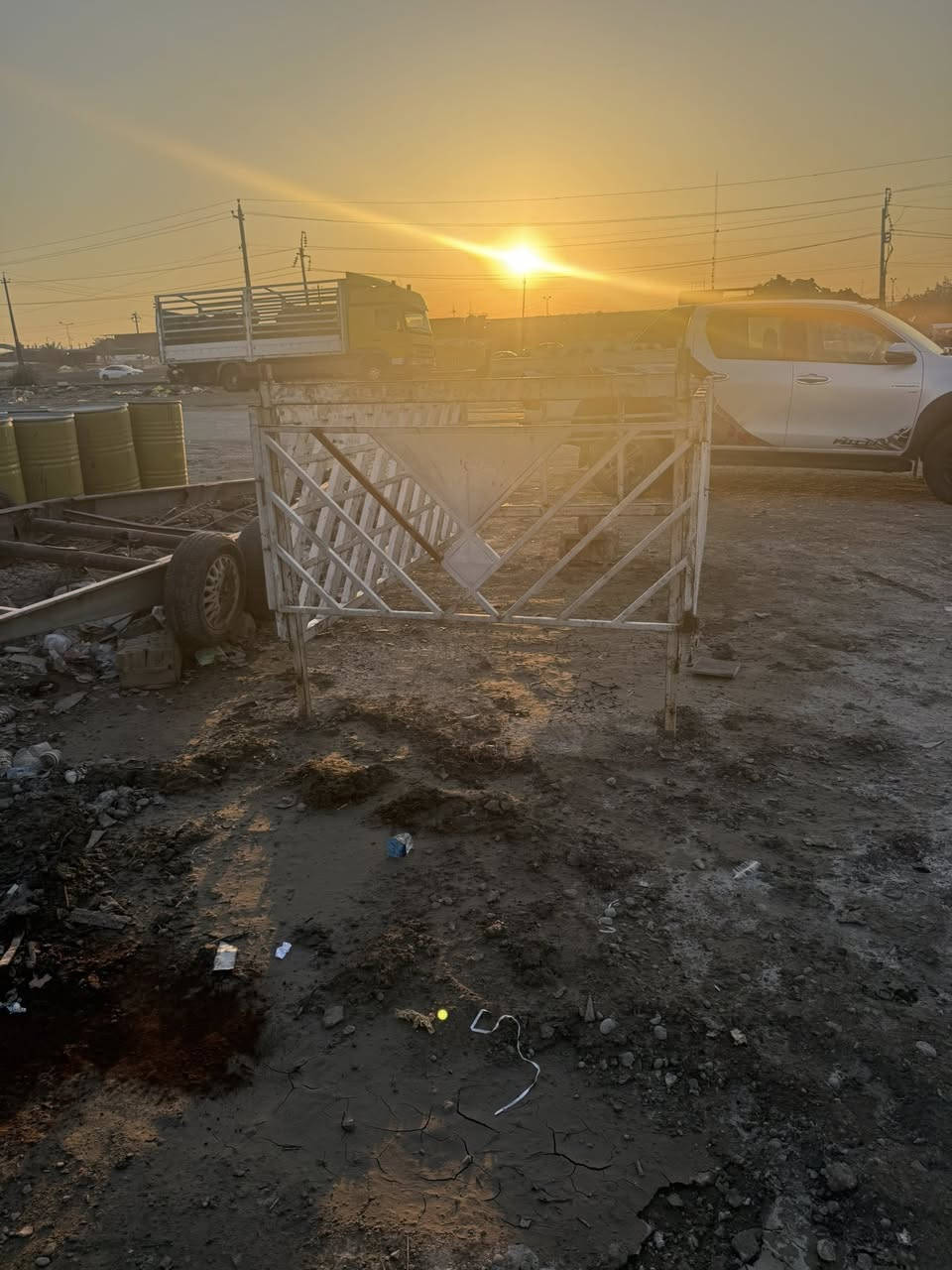 محجر نضيف مال فحل للبيع مكاني بغداد عويريج مقابل علوه الرشيد سعره 250هاتف ***********
