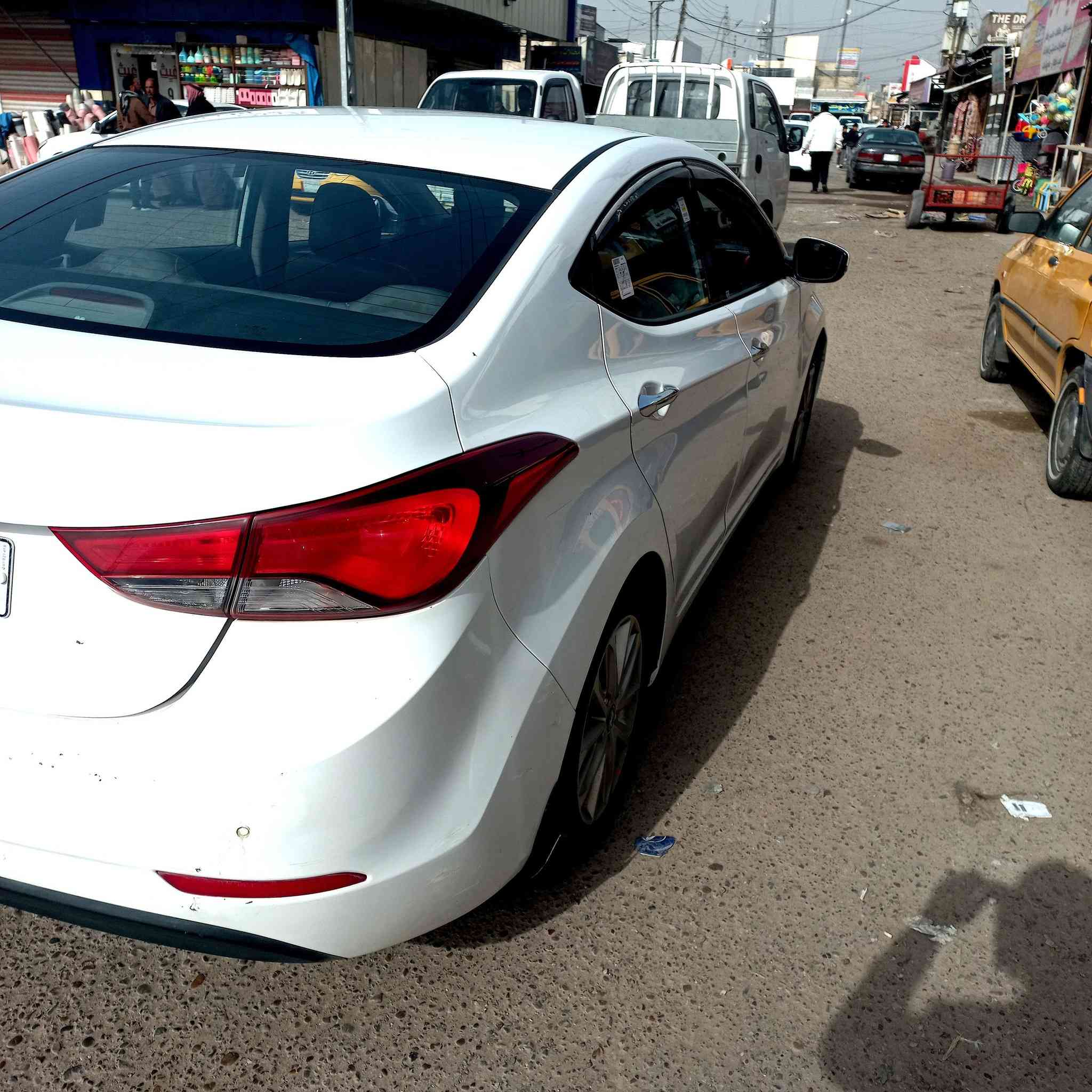 السلام عليكم 
النترا 2015 خليجي رقم بغداد  فول مواصفات
فتحه سلايت شاشه كامره نضام ايكو 1/1كير محرك حداديه تخم تاير شرط كفاله سياره جاهزه  للخير مال جناي ماذب عليه ربع تبريد ثلج ☃️ سياره فول مواصفات واحد على واحد 1/1 سياره بيه 3 قطع الجاملغ الخلفي والبيبان صبغ اثر شخوط بدون دواخل بدون تبديل بدون فتح   سياره مال جناي احلا من صور سياره جديده جديده معنه كلمه  محرك 1800  لا تبخير لا تنقيص  
السونار موجود بل منشور 
السعر110وبيه مجال 
مكان السياره بغداد الوسفيه القصر الاوصط 
 تصال او وتساب ***********
