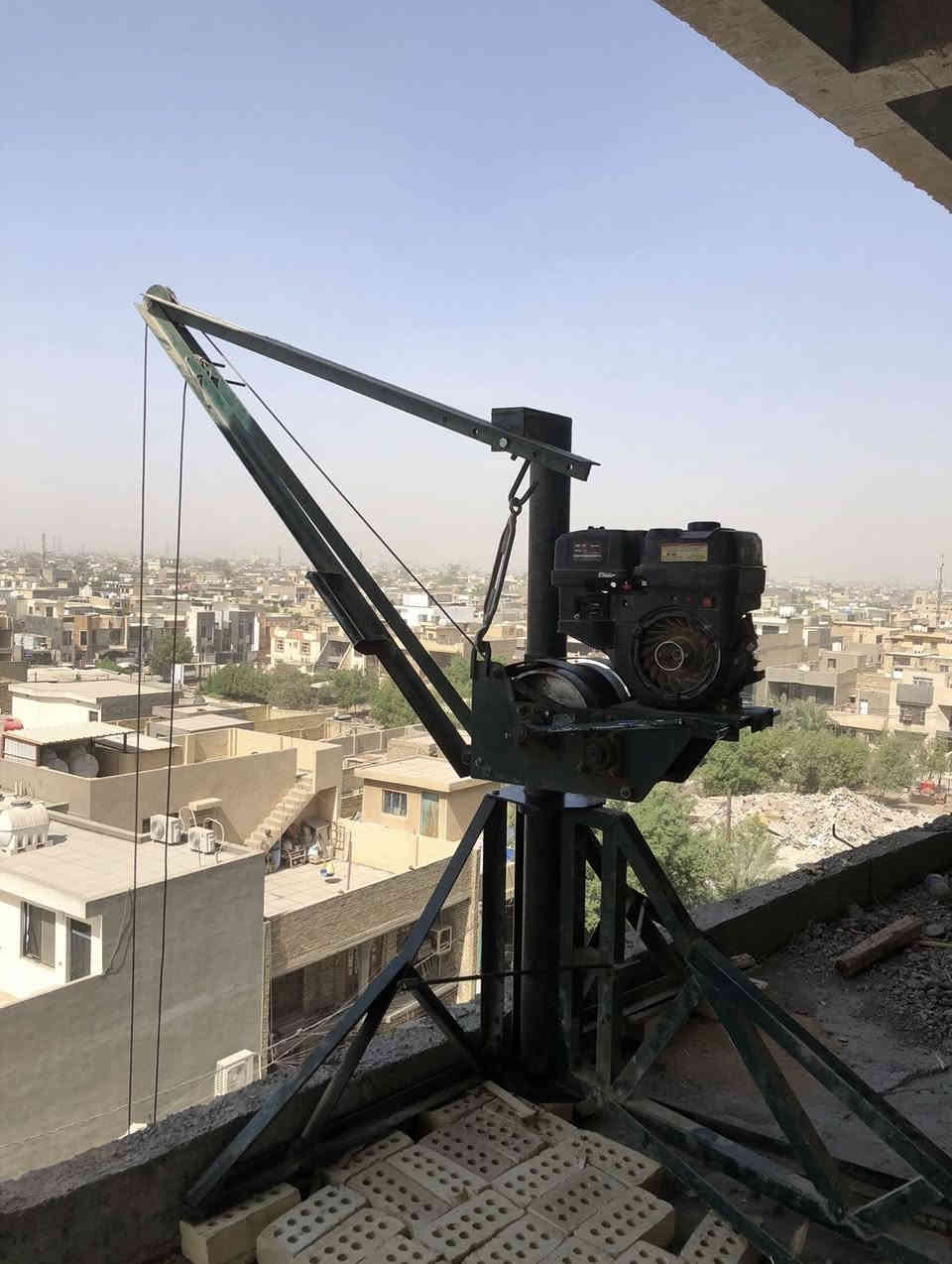 تصعيد كافة أنواع المواد من طابق 1 ال طابق 10 رفع كل المواد سمنت رمل طابوك بلوك جص شتايكر تراب فرشي أسعار مناسبة/ *********** ونج بانزين سريع
