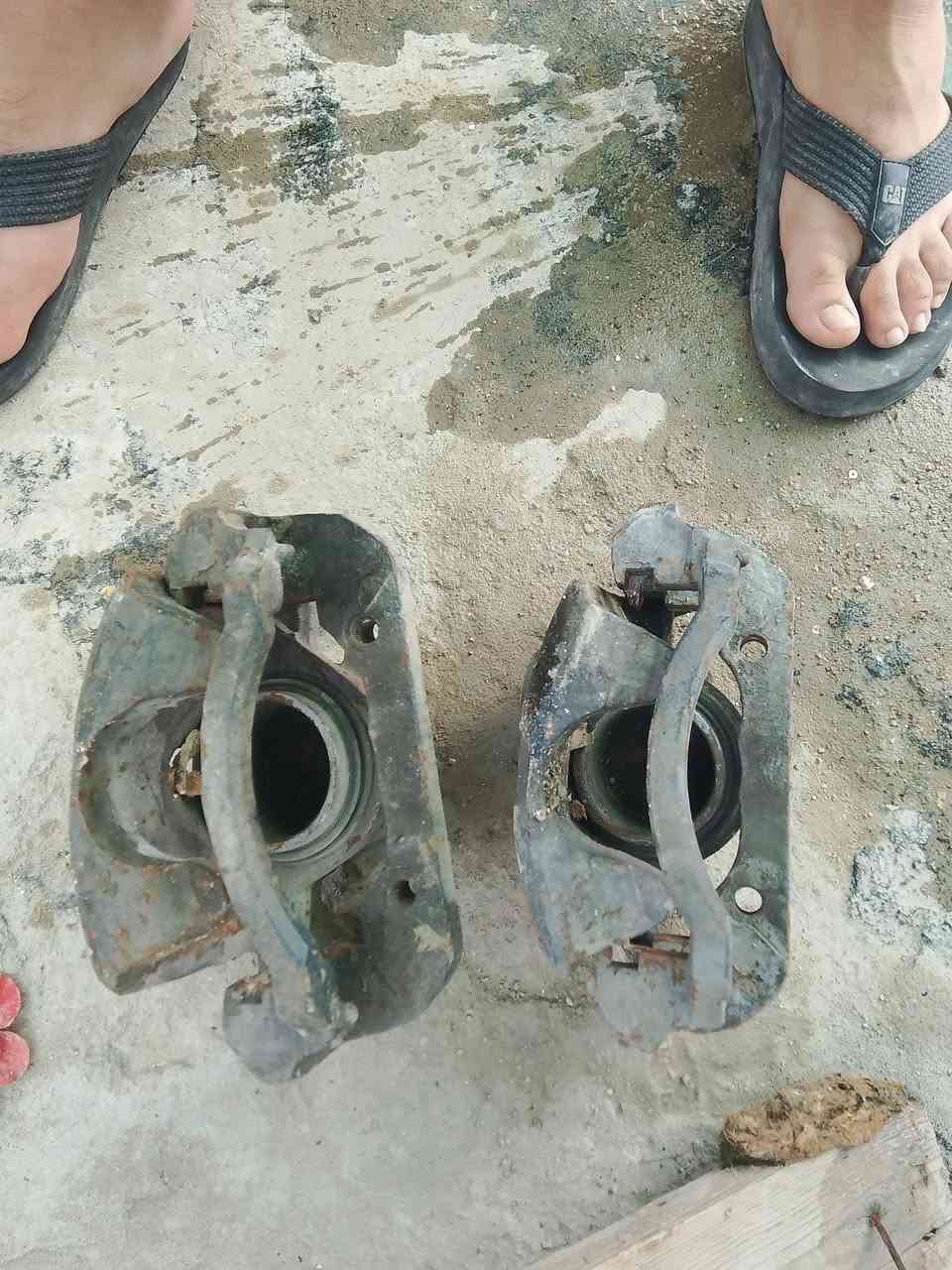 #فتون
سلام عليكم اخوان عندي غراض فتون للبيع شباك زاد مرايات جانبيه بلاديات زاد فجوج زوج زاد ضفيره زاد تكت مال تبريد مكاني بغداد الغزاليه الرقم بي واتساب***********
