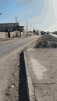 سمند ناطقة للبيع مديل ٢٠١٠ محدثه ٢٠١٧
سياره جديده  كفاله من الضربه***********عنوان بصره
