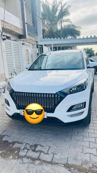 توكسان خليجي موديل 2020  كوري اصل  لون ابيض  فول مواصفات عدا البنوراما...