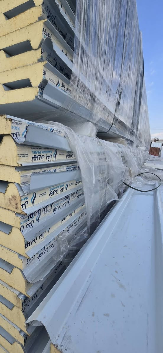 وصول حاويات سندويج 🔥 🔥 بنل جداري وسقفي درجه اولى السعار نار 🔥 جوه سوك العنوان بغداد الاتصال ***********
