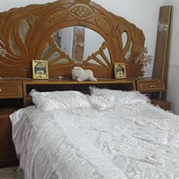 غرفه صاج تسكام خمس بيبان مابيها اي نقص السعر 700وبيه مجال الاتصال07812...