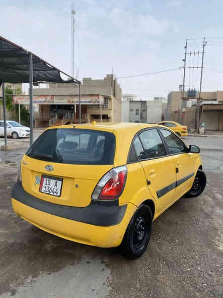 🔴“Kia rio 2006”
سلام عليكم كيا ريو موديل (٢٠٠٦) سيارة بدون ضرر شرط 
السيارة محرك وكير شرط 
هيئة وغرامات مصفرة 
طخم تاية بالسيارة
رقمها انبار الدولي 
(كير عادي) 🔴
السيارة حلوة ونضيفة مايحتاجلها مصرف 
تحكمات ستيرن ✅
تبريدها ماشاءلله ثلج ❄️
الشرط الوكالة والتحويل ✅
#السعر_70
للاستفسار(***********)
