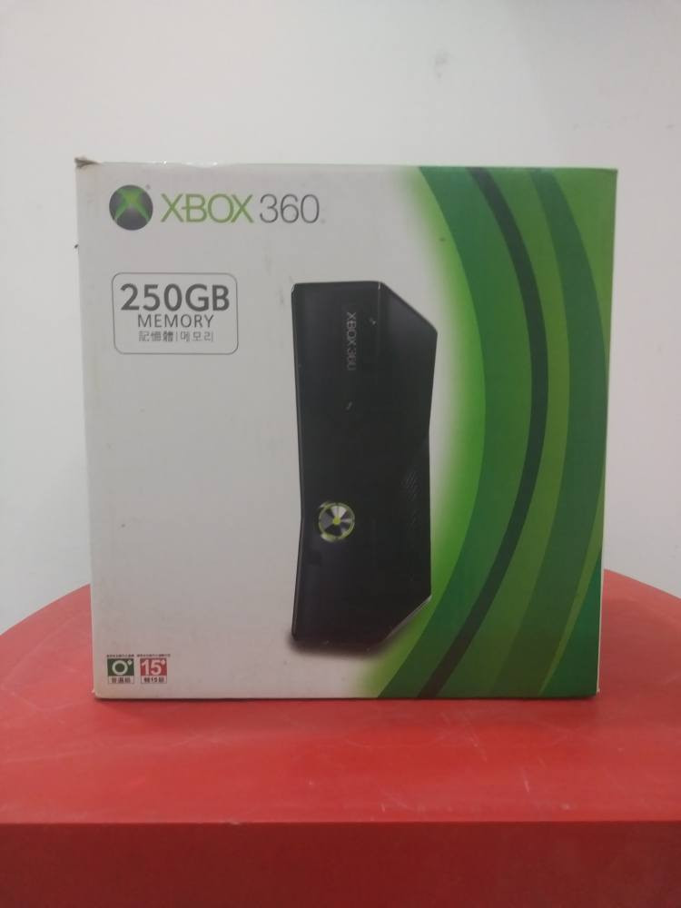 السلام عليكم ورحمة الله 
Xbox 360 أمريكي للبيع 
الجهاز كامل و نظيف وي كل ملحقاته 
( محوله - كيبل المحوله - كيبل HD جديد ما مستخدم )
2 جوستكات ( يدات ) الأصليه بلوتوث و أم الواير 
و كارتونته موجوده 
الجهاز بي خلل بسيط ويتصلح
وشغال حتى بدون تصليح الخلل
مساحة الجهاز 250 GB 
بي ألعاب مثل 
FIFA 18 
Pes 13 , 16 , 18 
GTA 5 , 4 , SA
Forza horizon 2 
Mafia 2
Blur 
Driver SF
RDR1
Assassin's Creed Rough 
للإستفسار أكثر التواصل خاص أو الإتصال على الرقم 
***********
*********** حلة, بابل
