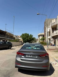 النترا موديل ٢٠١٨ ماشيه ٨٠ ميل سعرها ١١٥ وبيها مجال رقم سليمانيه ومكان...