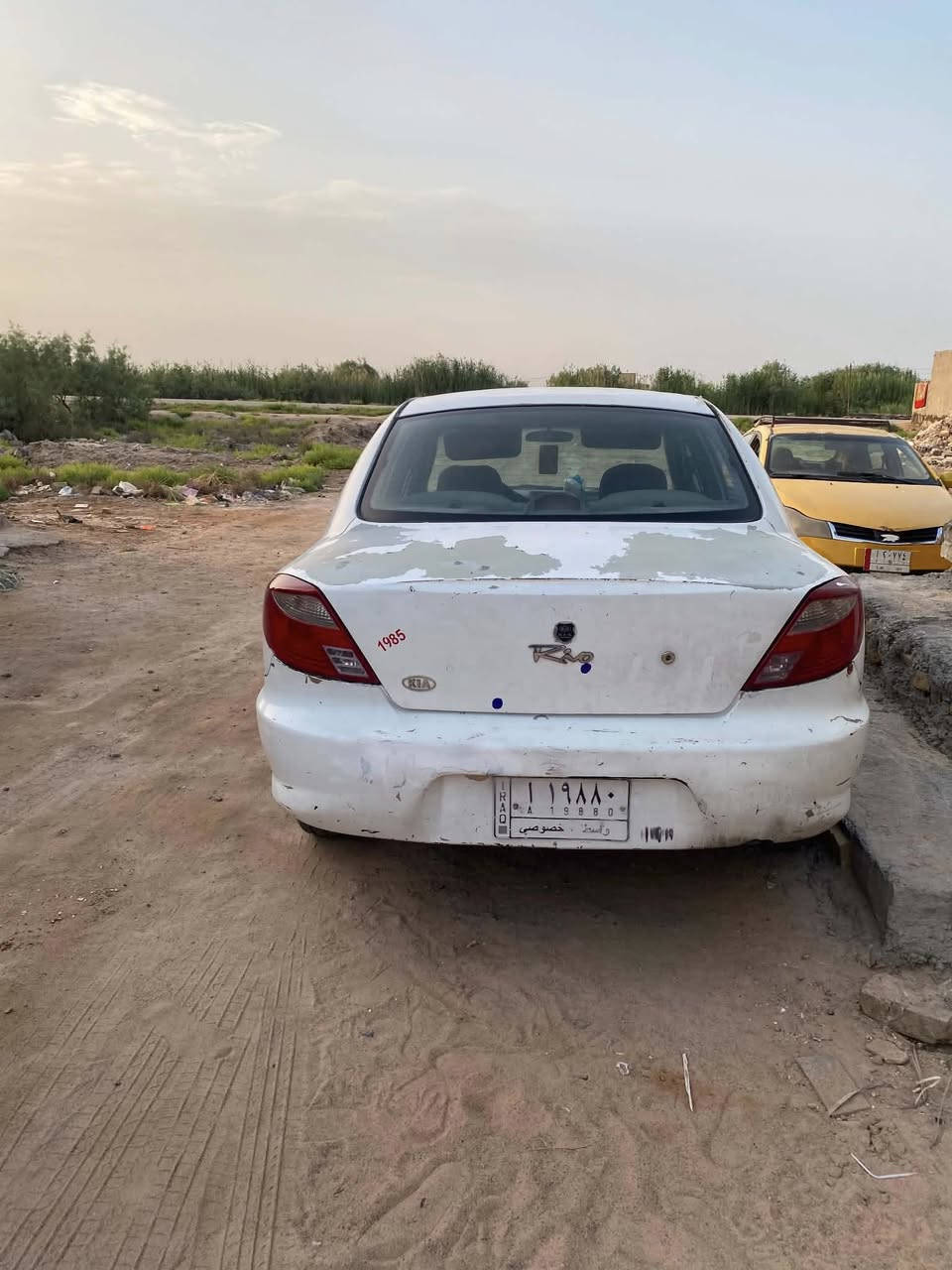 ‏السلام عليكم كيا ريو 2002 رقم واسط الماني قكر أوتوماتيك محركك  كير مكفولات غرفتهاتها نظيفة لا ضربة ولا تبديل شرعي موجود￼￼رايدهه ٢٥ مكاني بابل￼الكفل  ***********
