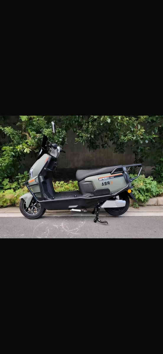 السلام عليكم 
تم وصول دراجه الصاعقه 
6 بطاريه 
حجم الملف 2500
4 سرع 
3 انضمه تشغيل 
السعر 875
العنوان الانبار الدمادي شارع 17 
للاستفسار ***********
