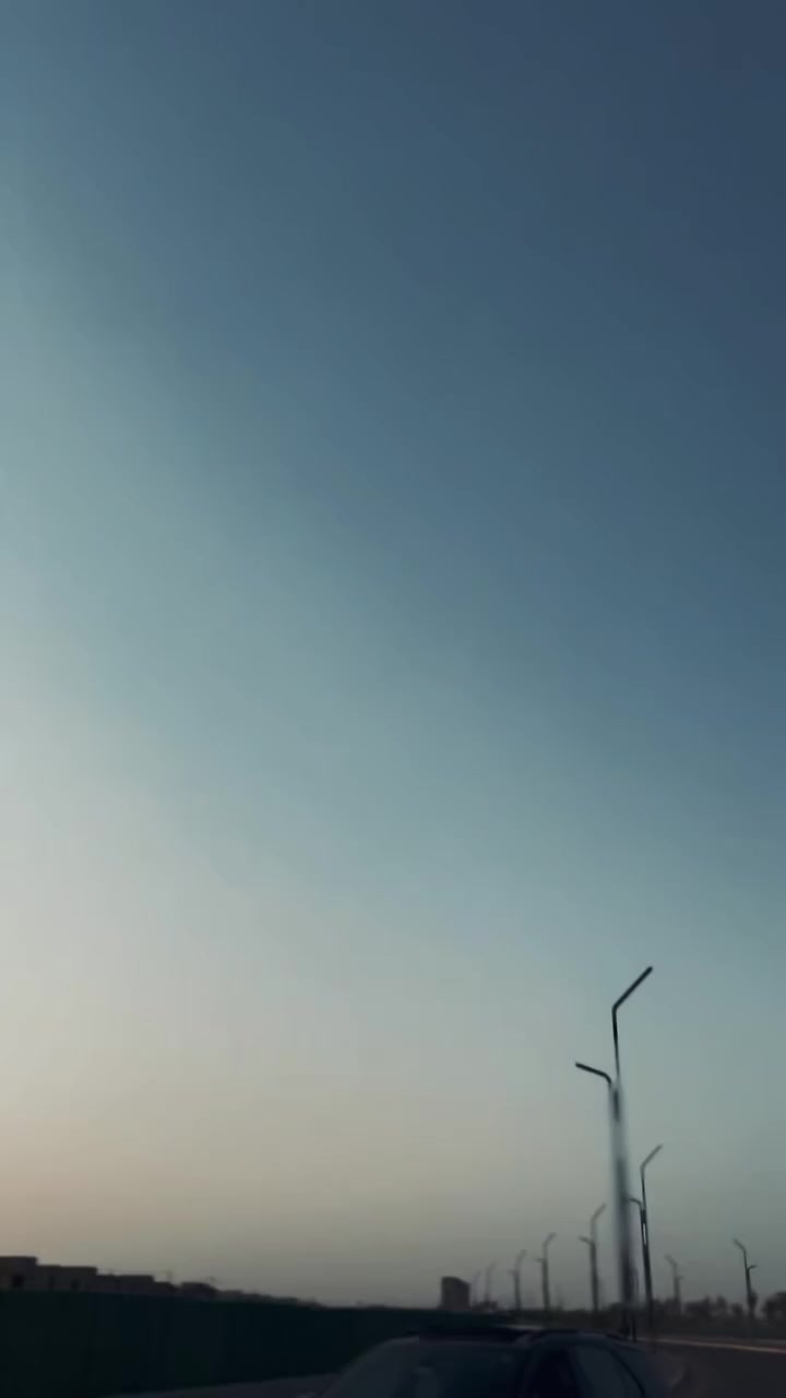 2023 CHEVROLET EQUINOX RS
‎ايكونكسRS 2023 ماشية 27 الف فقط )

‎مواصفاتRS 1/1  غنيه عن التعريف فول مواصفات  
سيارة بلاك توب داخل وخارج كلة بلاك توب
رقم شمالي تريد تحويل تريد وكالة

‎كشنات جلد - رادرات ٣٦٠ امامي خلفي وجانبي - صندوق كهرباء - تشغيل عن بعد -  اوتو بريك - تحديد مسار (القياده الذاتيه ) - نقاط عمياء - تدفئة كشنات - كشن كهرباء - قطعتين تبريد  - حساسات خلفية + امامية - داتا شو - مانع تصادم - بصمة تشغيل + ابواب + صندوك - اوتو ستوب - قفل تلقائي - اضاءة العالي اوتو - سايد بريك بصمة - كروز سرعة - تحكمات ستيرن اربع اتجاهات - كار بلي واندرويد وايرلس - وبعد بيها هواي مواصفات .. 

‎حادث بسيط جدا    شبر من الصندوق الخلفي فقط بارد موضح بلمنشوو فقط وموجود عندي بيها سونار 

‎‏‎السيارة جديدة بمعنى الكلمة بعدها بريحة الشركة وبالواقع بعد احلى وكلشي بيها ع وضع الشركة وجاهزة بدون اي نقص واي گلوب مامشتغل بالدشبول والنظافة ١٠٠٪؜ والداخل جديد …

‎كل التفاصيل مذكورة بالكامل  

‎مكاني بغداد   

***********
