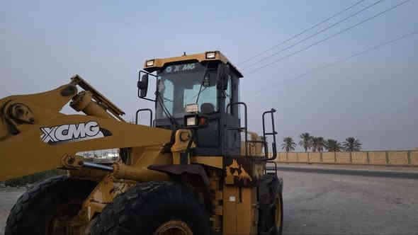 السلام عليكم شفل للبيع زت يل حجم 40موديل 2014 رقم بصره جاهز لعمل العنوان بصره قرنه لستفسار عل رقم***********
