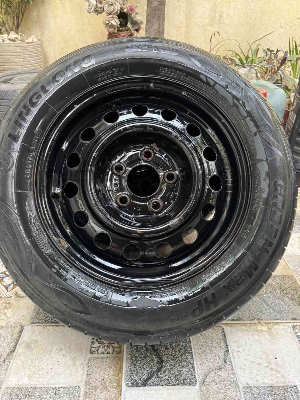 للبيع تايتهم نص عمر
السعر 100 مال انتره 
***********
