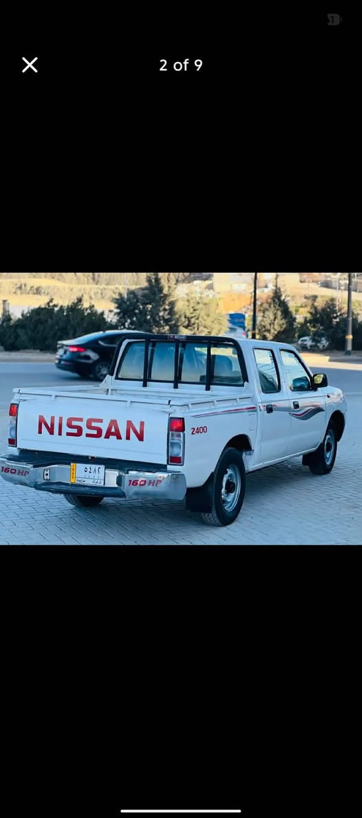 نیسان پیکاب کتاب موزایدە 2010
کتابی خۆی لەگەڵە بەشەرتی وەکالە 
حیزام بۆیاخە سەقفی بۆیاخی نیە

 ***********
***********

ئـەگەر سەیارەکەت دەفرۆشیت نامە بنێرە با بلاوی کەینەوە لۆت
