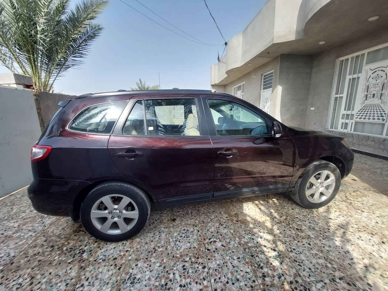 السلام عليكم سنتافي وارد خليجي  2009 للبيع سياره 6سلندر 7 راكب تحويل مباشر بوليش جديد لمعرفة باقي التفاصيل اتصل بالرقم ***********
