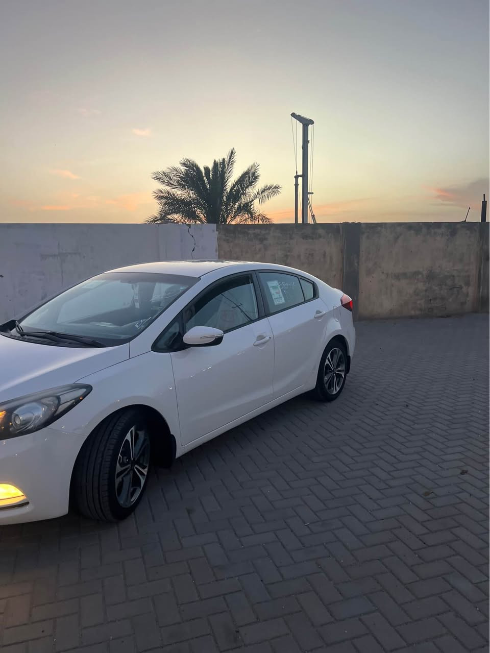 سيراتو مديل 2014 وارد خليجي كفاله من الضربه وتبديل وصبغ مكينه جديده 1600 حداديه جديده تخم تاير ويل كب جديد رقم اربيل جديد سنويه 30 سياره اي نقص مابيها سعر 127 مجال قليل كلش مايعجبك سعر اعبر منشور رقمي *********** مكاني حيانيه شارع 60 البصرة, العراق
