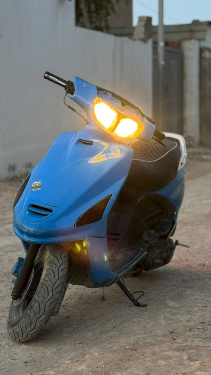 السلام عليكم دراجه فراشه للبيع دراجه فول شلعه ومعدل لاتبخير ولاتنقيص سعره ٢٢٥ وبيه مجال


**إذا كنت صاحب هذا الإعلان وتريد حذفه لأي سبب، رجاءا أرسل رسالة إلى الدعم الفني**