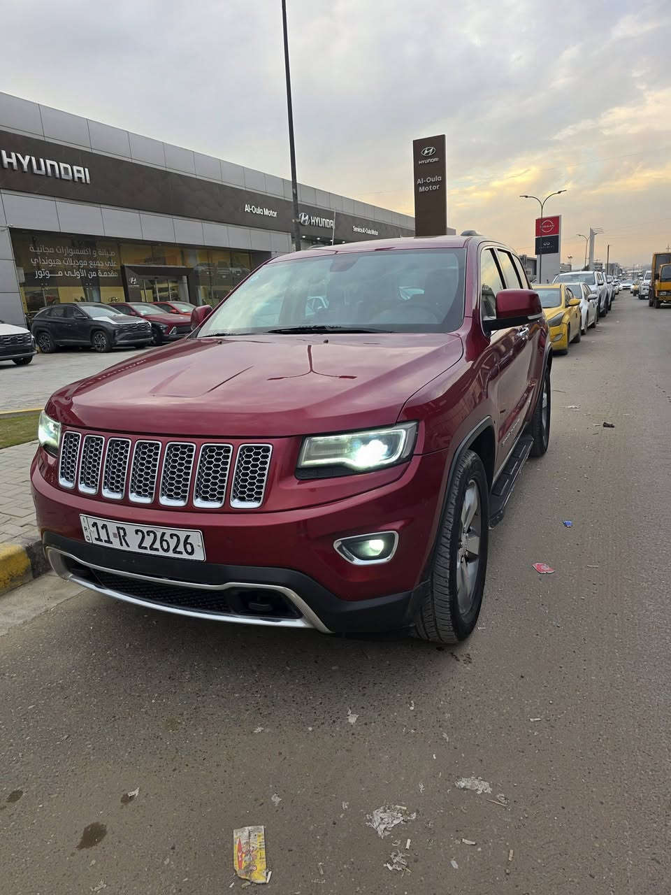 مساء الخير
للبيع جيب خليجي 8 سلندر 5700 RT ماشية 161 الف 
السعر 185 ورقة وبيها مجال جدآ بسيط 
*********** مكفولة من الحادث والصبغ
