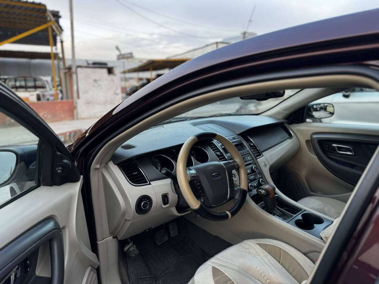 بە ناوی  خوای  گەورە  فۆرد   تۆریس  مۆدیل  2010  گیڕ مەکینە   بەشەرت  تەقەورەقە  بەشرت  تەبریت  سارد  گەرم بەشرت   بێ  دەعمو  لیدران   سعری 90گەڵا  مجال *********** السليمانية, العراق
