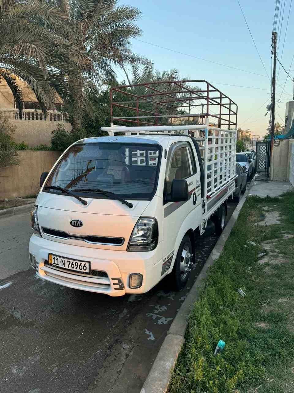 كيا بنكو فحل موديل ٢٠٢٤ ماشية ١٠٠،٠٠٠ رقم بغداد الجديد سيارة نضيفة بس بيها شبر بارد جوة التكمة سيارة تترحملي عليها السعر (١٦٥) و بيها مجال بسيط للاستفسار ***********
