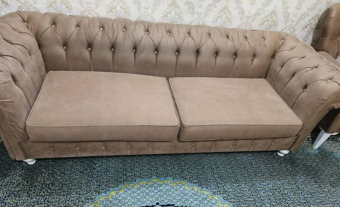 تخم تركي الدرجة الأولى نظييف مابي اي ضرر قطعتين اكبار و4 كراسي تخم كامل 10 مقاعد اخذته مليون و700 اريده 700 بيع مستعجل اخو الجديد


**إذا كنت صاحب هذا الإعلان وتريد حذفه لأي سبب، رجاءا أرسل رسالة إلى الدعم الفني**