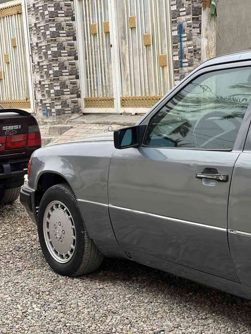 مرسيدس دب موديل 1988 محرك بلادي عنكبوت سياره صفاحه حلوه داخله حلو عايزه ترتيب رقم بغداد الدولي بسمنه صدره جاهز مبدل جديد مكاني سامراء بسعر53 ورقه لل استفسار اتصل وتدلل ***********
