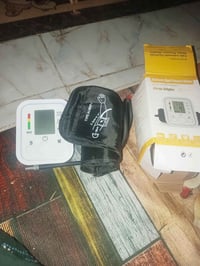 جهاز ضغط الدم • للبيع