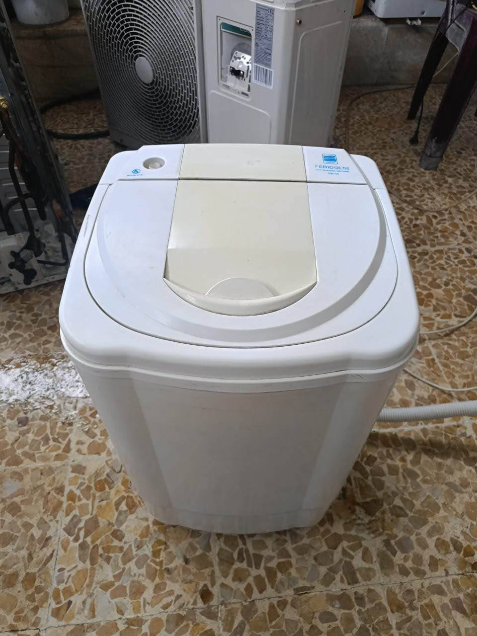 حي الانتصار شارع 60. اول فرع بعد السيطره عاليسار من يم الحصو والرمل قرب الصناعة 
***********
*********** موصل, نينوى
