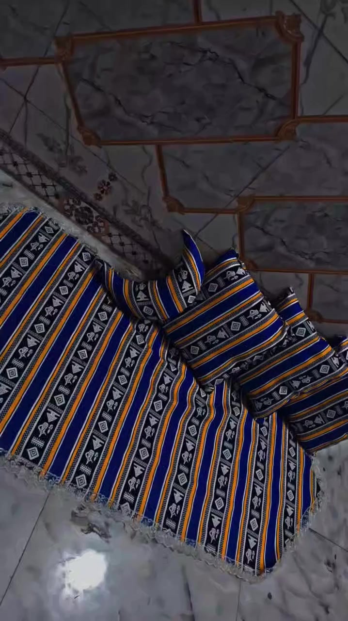 السلام عليكم ورحمة الله وبركاتة متوفر هاذ الموديل اخر قطعه جاهزة اربع كوشات ومبخرة وسفرة ب25 مع التوصيل


**إذا كنت صاحب هذا الإعلان وتريد حذفه لأي سبب، رجاءا أرسل رسالة إلى الدعم الفني**