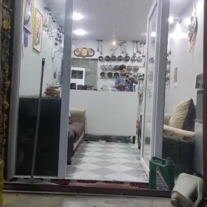 سلام عليكم للبيع براد فيام إيطالي اربع فحمات
كور حديد مال مزامط بواقة سوري شراي راسلني خاص وتدلل


**إذا كنت صاحب هذا الإعلان وتريد حذفه لأي سبب، رجاءا أرسل رسالة إلى الدعم الفني**
